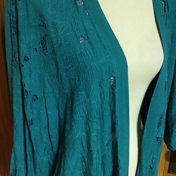 Vintage lace embroidered kimono - Picture 9 of 11